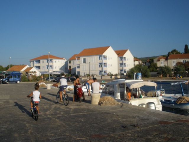 Image 01