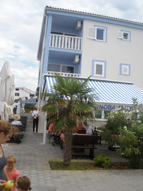 Image 01