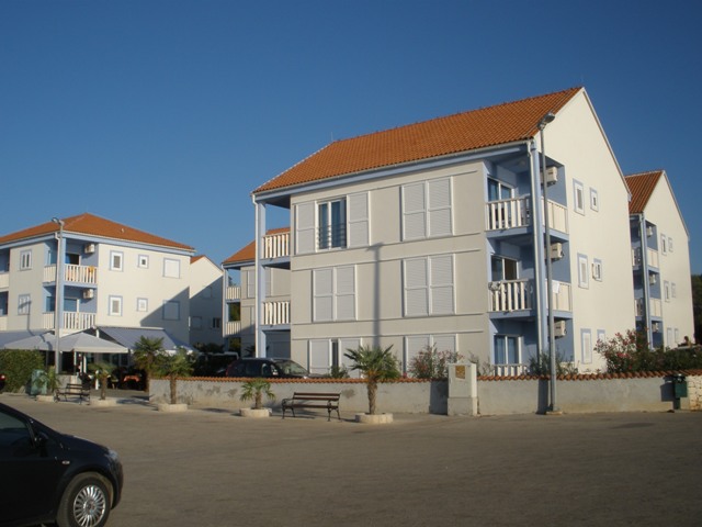 Image 01