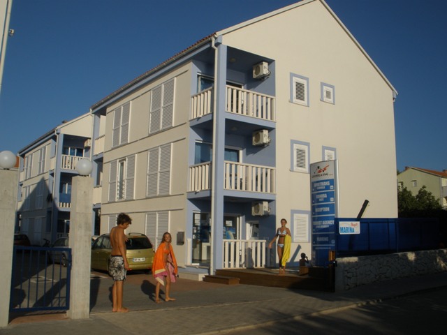 Image 01