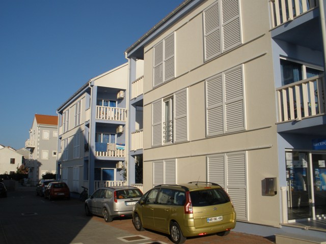 Image 01