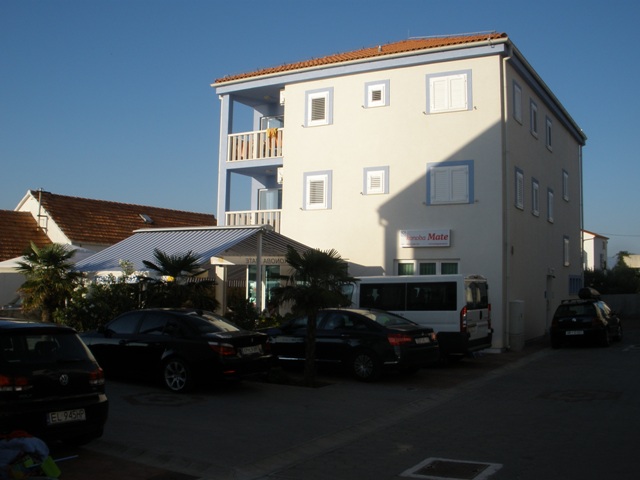 Image 01